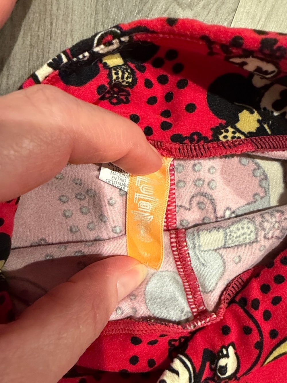 LuLaRoe Red Minnie Mouse Leggings with Black Accents - Picture 2 of 3